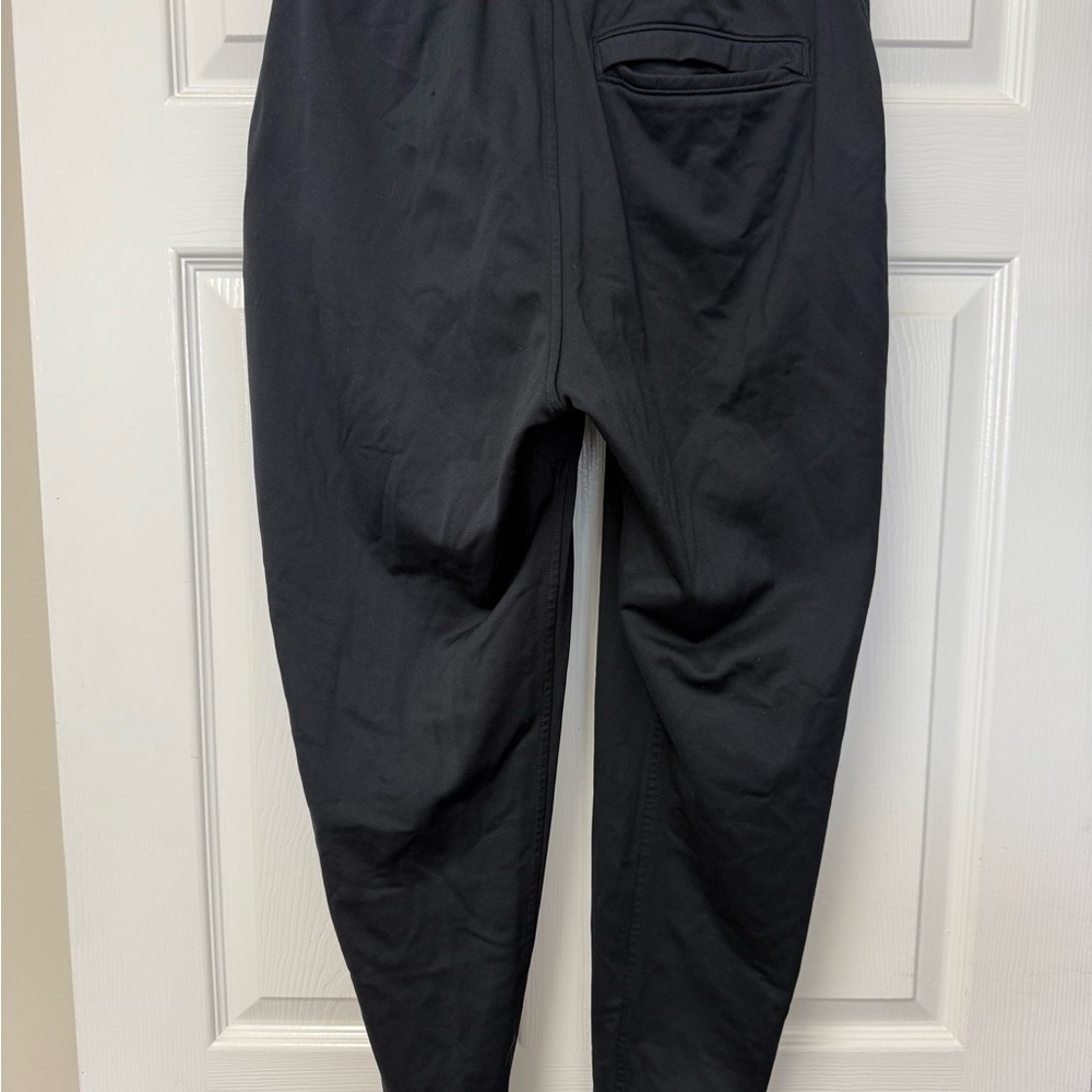 Under Armour Loose Fit ColdGear Black Men’s Joggers Size M - Picture 3 of 9
